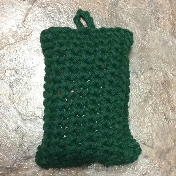 Green exfoliating soap saver bag crocheted - Picture 3 of 5